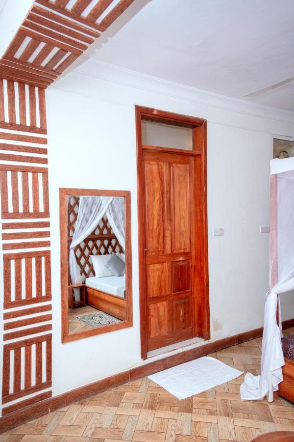 Kuti Hotel Stone Town Zanzibar Bagian luar foto